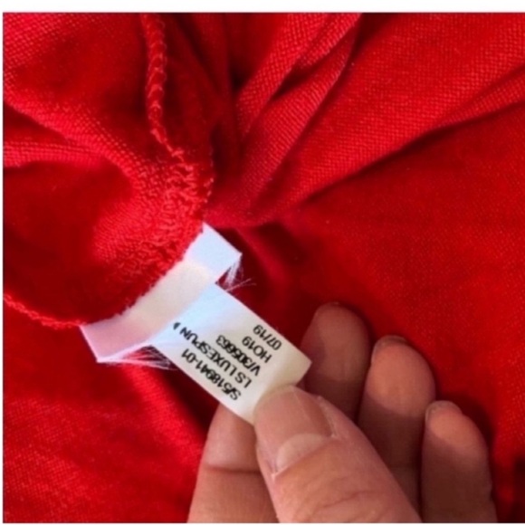 Banana Republic Scarlet Long Sleeve Tee - Picture 10 of 10